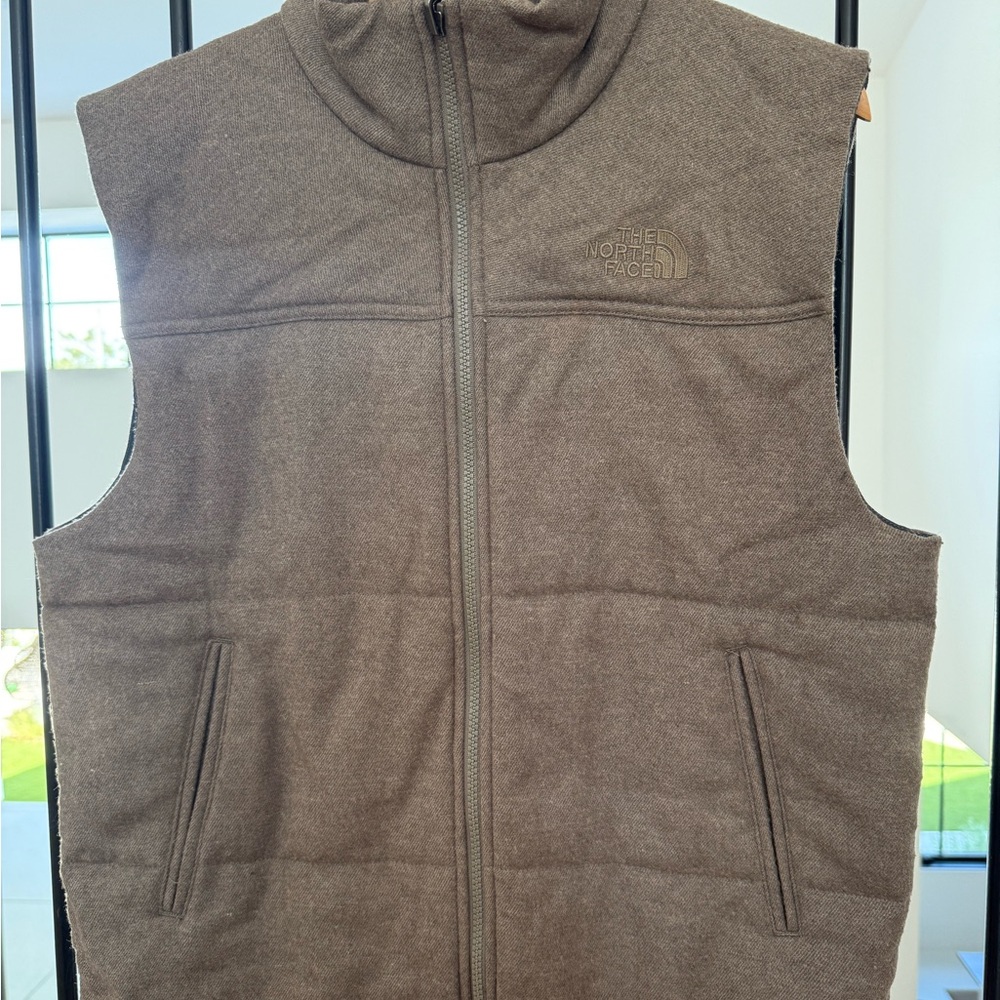 The North Face Men's Taupe Vest
